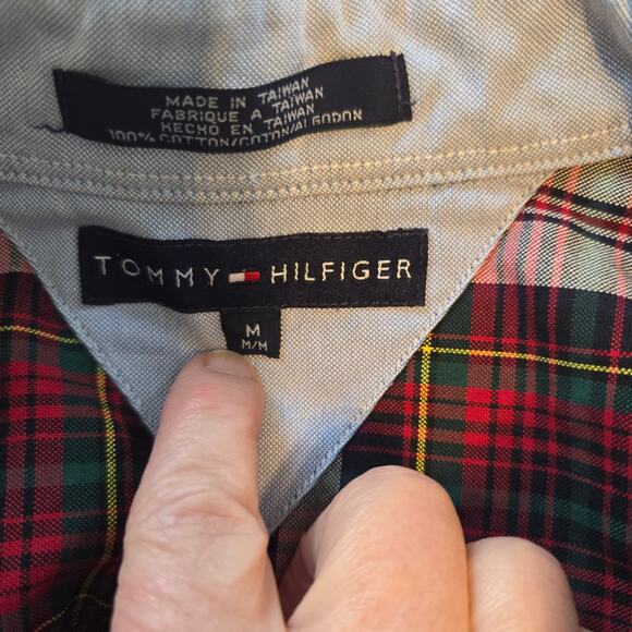 Vintage Tommy Hilfiger Shirt Men's M Red Plaid Button Up Preppy Academia Crest - Picture 6 of 11